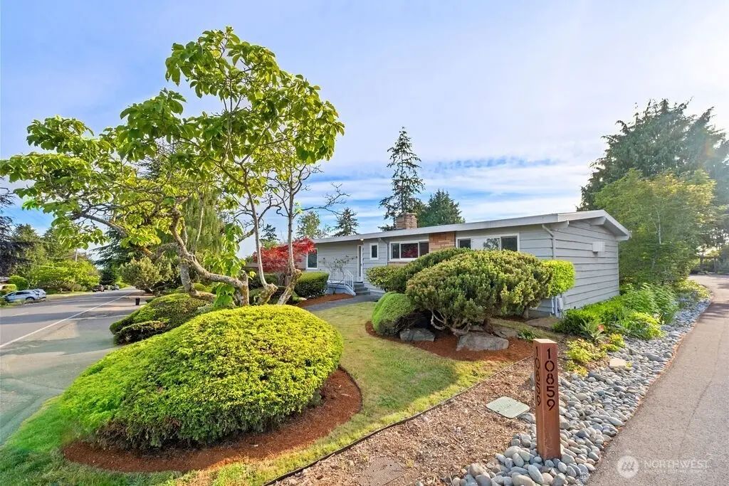 10851 Marine View Drive, Seattle