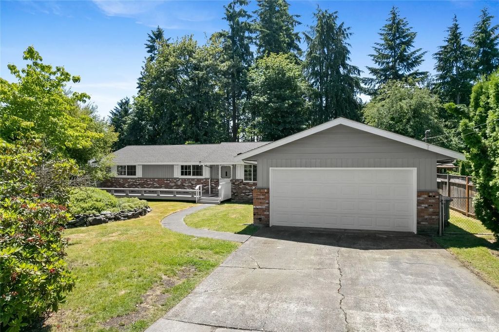 7310 99th Street E, Puyallup
