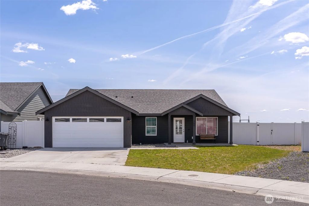 260 Parkside Place, Ephrata