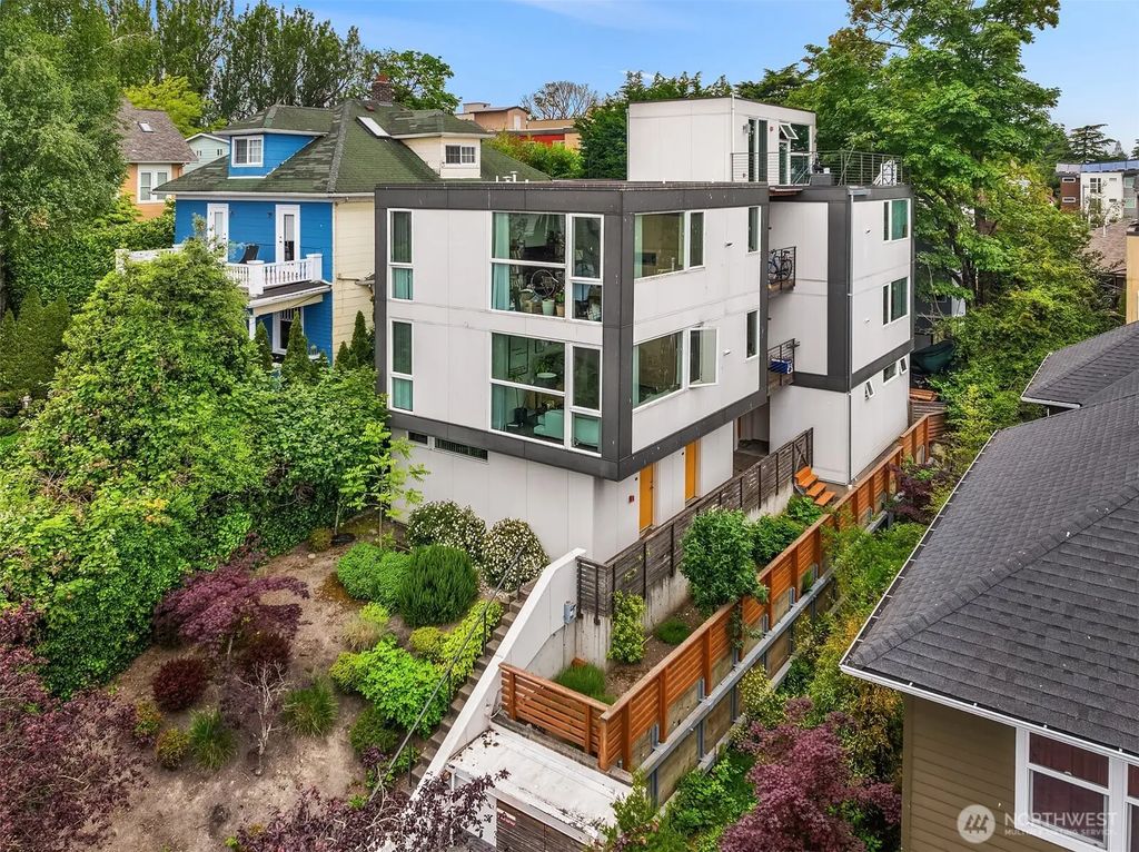 1814 E Denny Way, Seattle