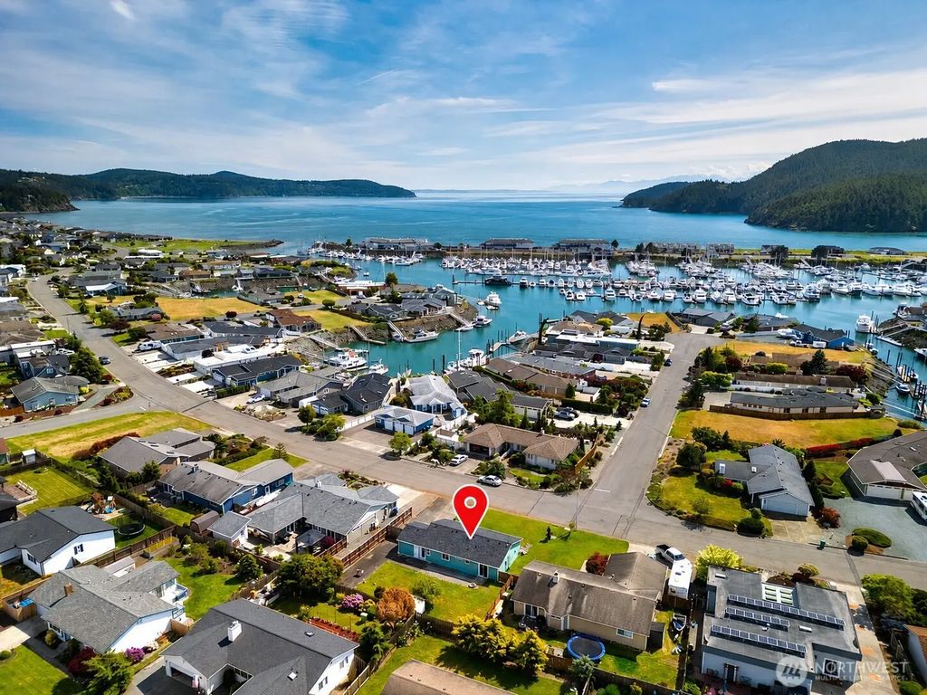 5404 Doon Way, Anacortes