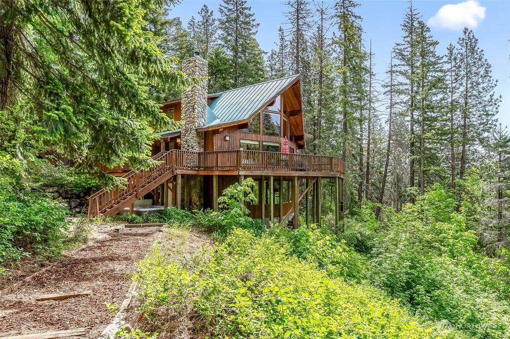 16761 Lakeview Drive, Leavenworth