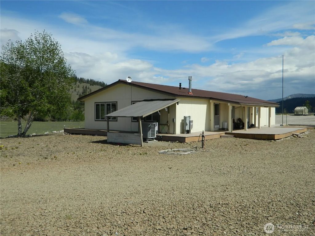 29 Duck Flats Road, Tonasket