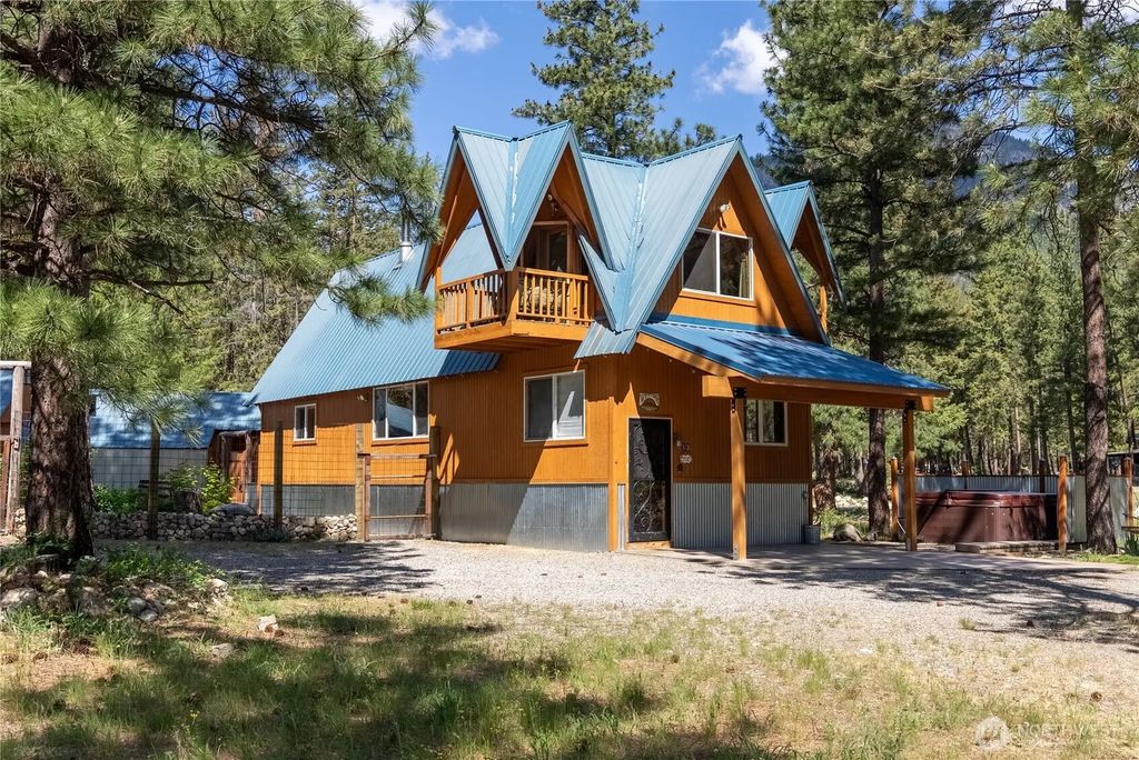 13 Littel Road, Mazama