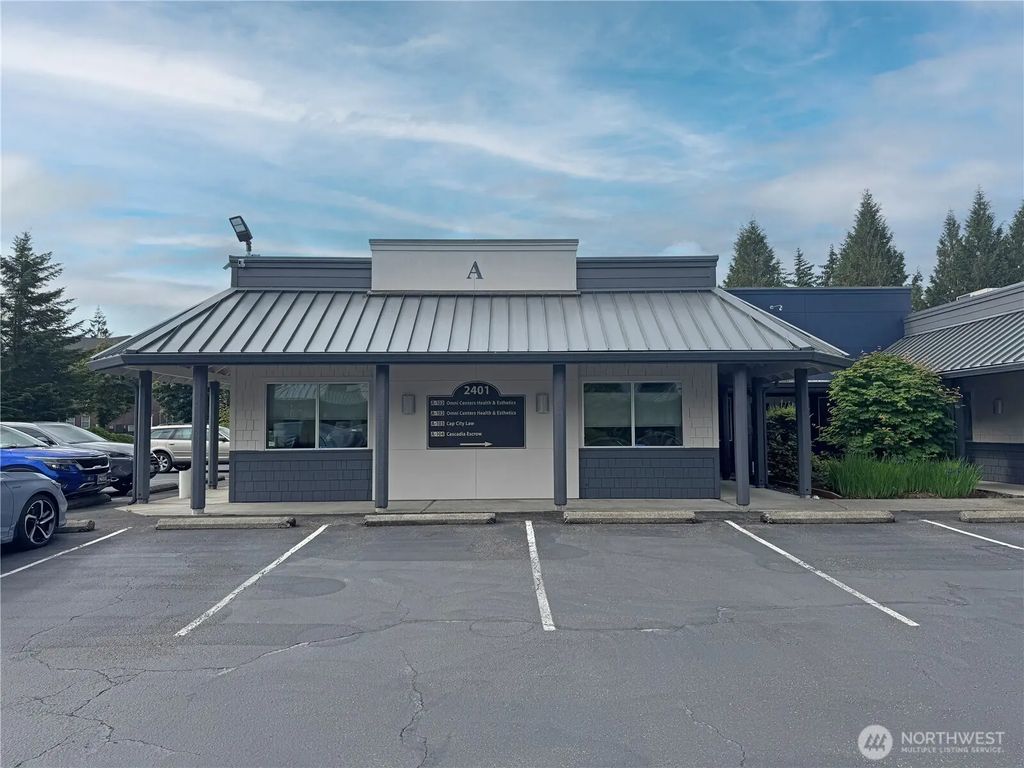 2401 Bristol Court Sw A-102, Olympia