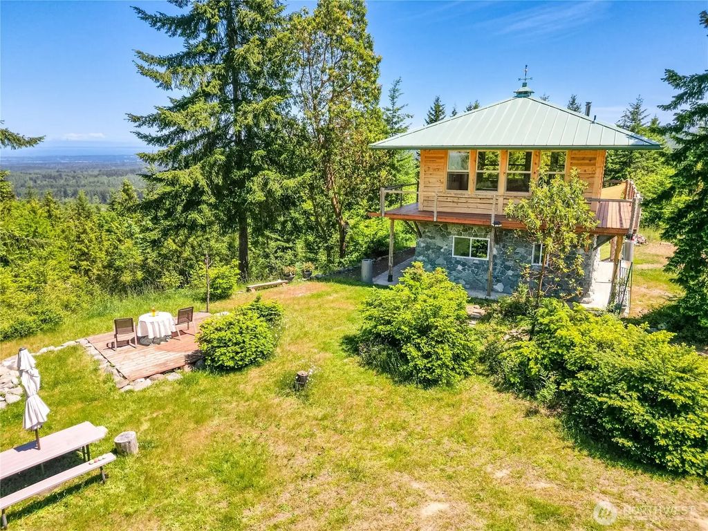 1648 Township Line Road, Port Angeles