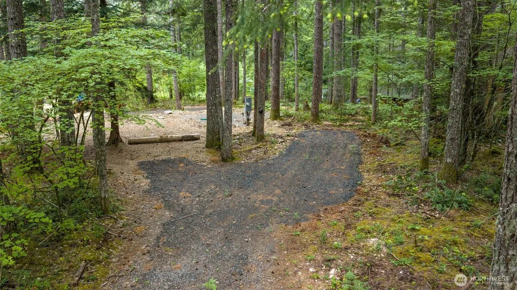 21 N Quinault Place, Hoodsport