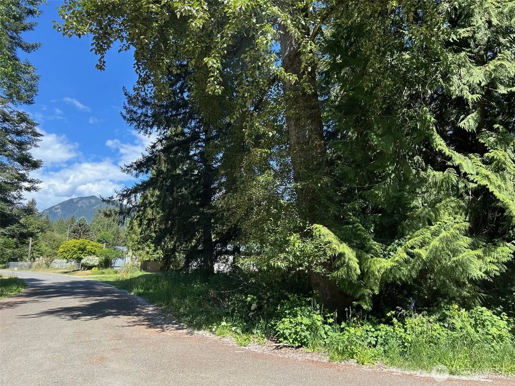 201 Morgan Lane, Brinnon