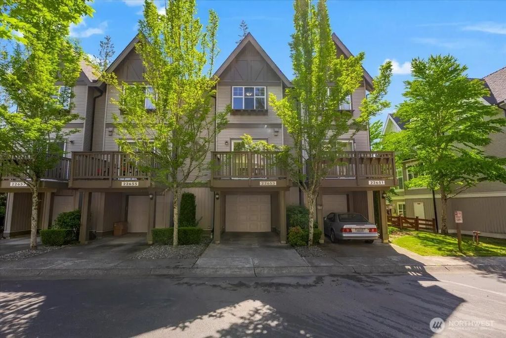 22653 Alder Crest Lane, Redmond