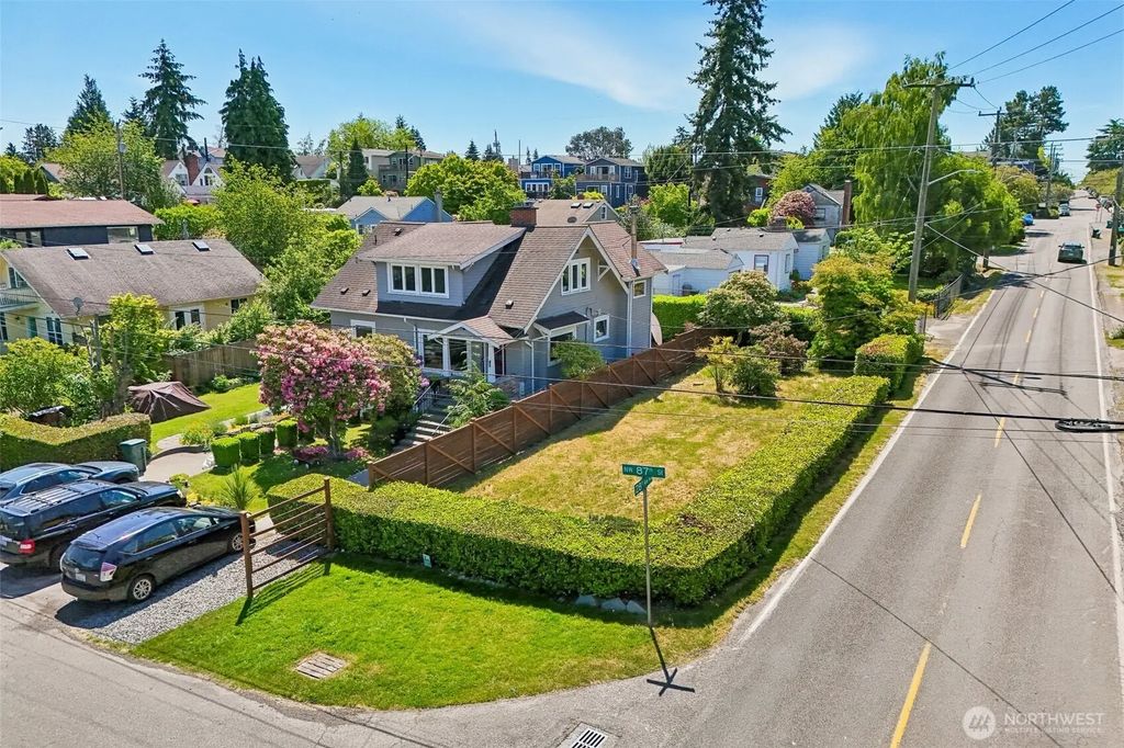 8620 28th Avenue Nw, Seattle