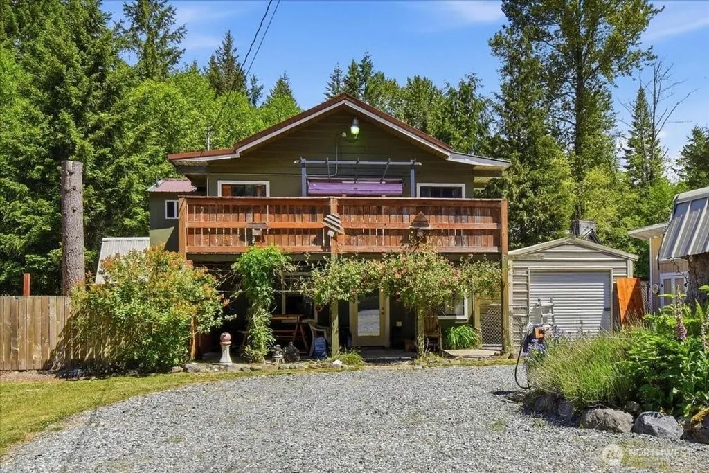 116 Mountain View Drive N, Ashford