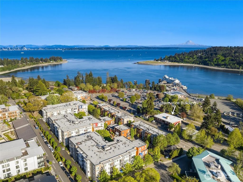 755 Winslow Way E 306, Bainbridge Island
