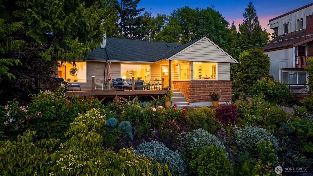 9326 California Avenue Sw, Seattle