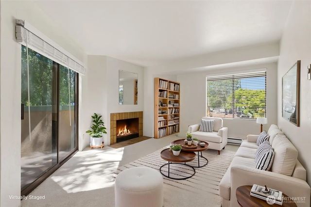 3024 Ne 143rd Street 301, Seattle