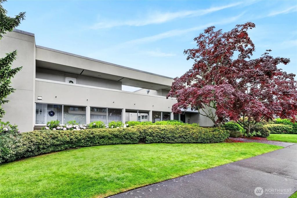 4457 44th Avenue Sw 101, Seattle
