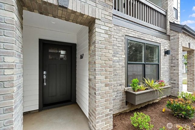 767 7th Avenue Nw, Issaquah