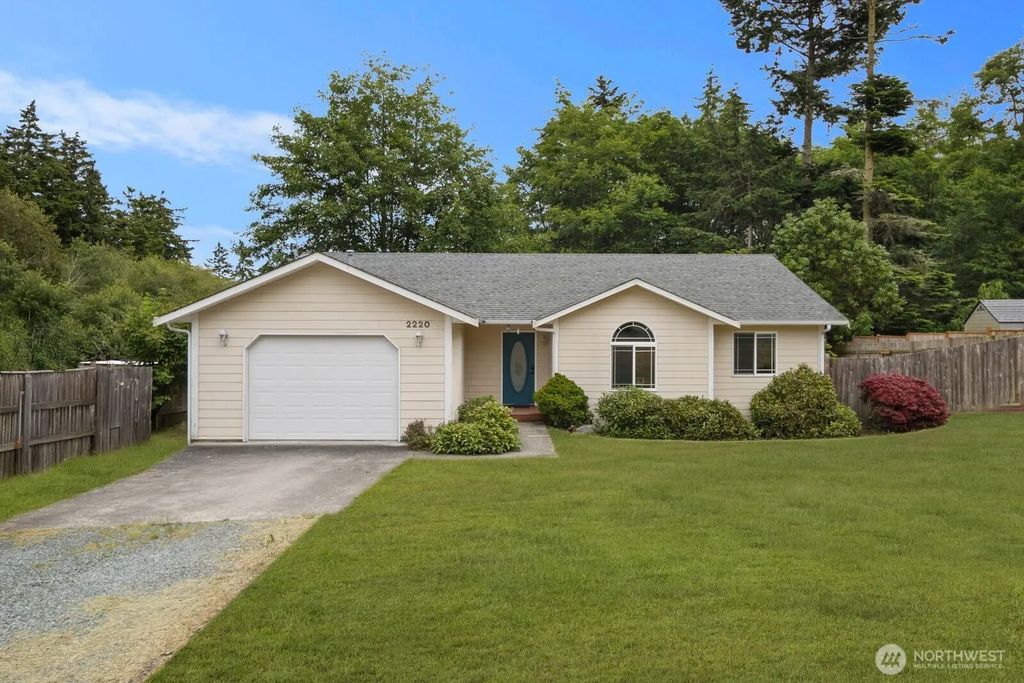 2220 Williams Road, Oak Harbor