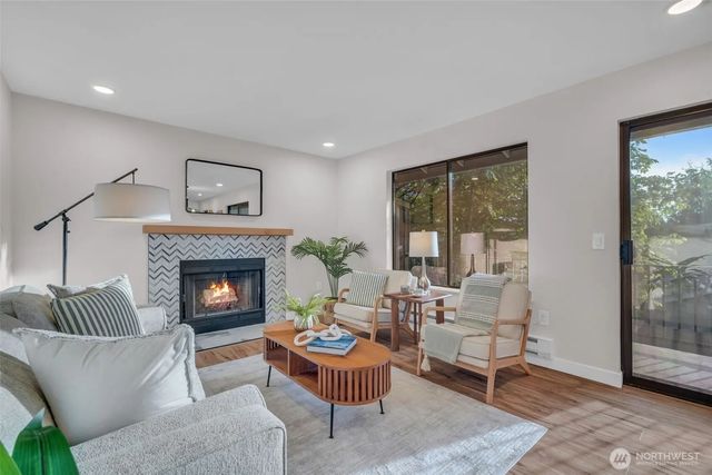 11701 100th Avenue Ne 4, Kirkland