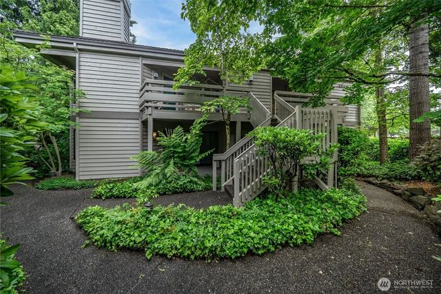 1300 Bellevue Way Ne 2, Bellevue