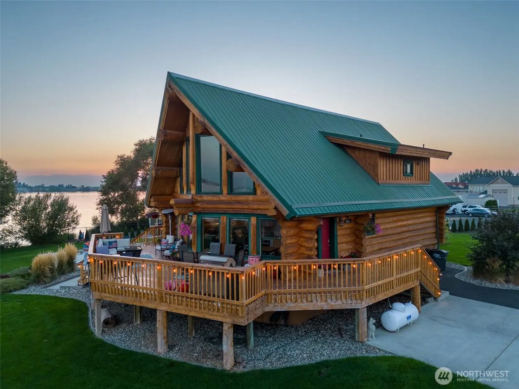 2731 Wild Goose Road Ne, Moses Lake