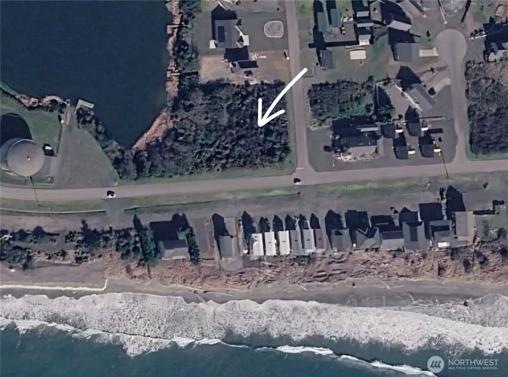 1099 Wawona Avenue Se, Ocean Shores
