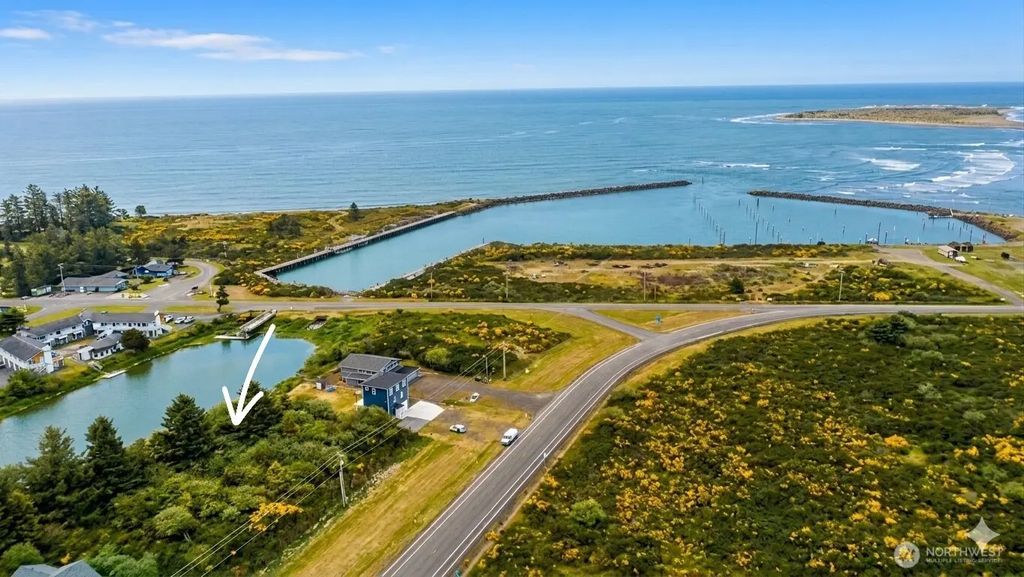 1030 Point Brown Avenue Se, Ocean Shores