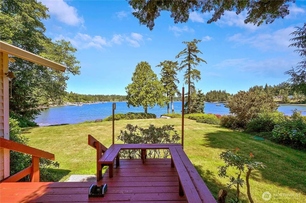 261 Verner Avenue, Port Ludlow