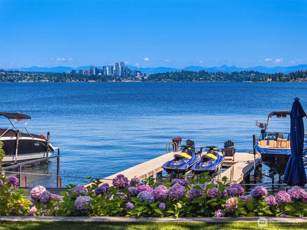 1318 Lakeside Avenue S, Seattle
