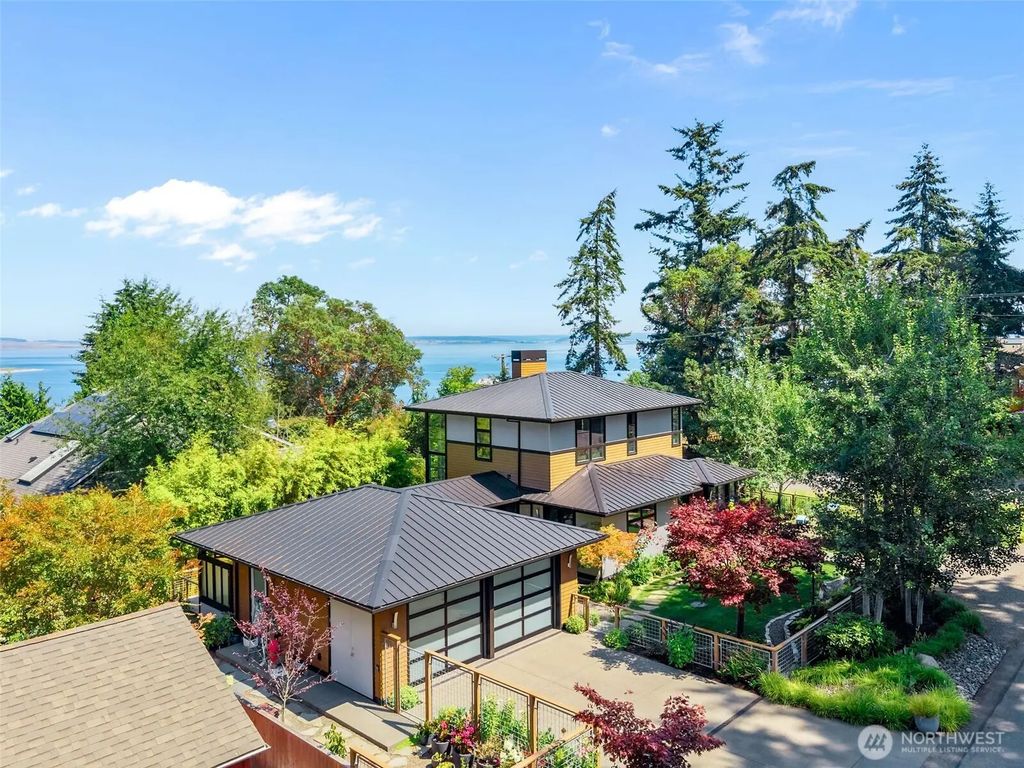 302 T Street, Port Townsend
