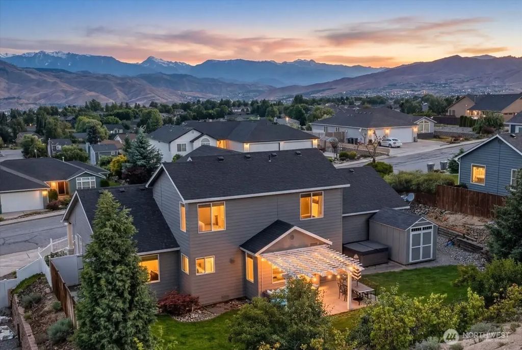 1255 Wheatridge Drive, East Wenatchee