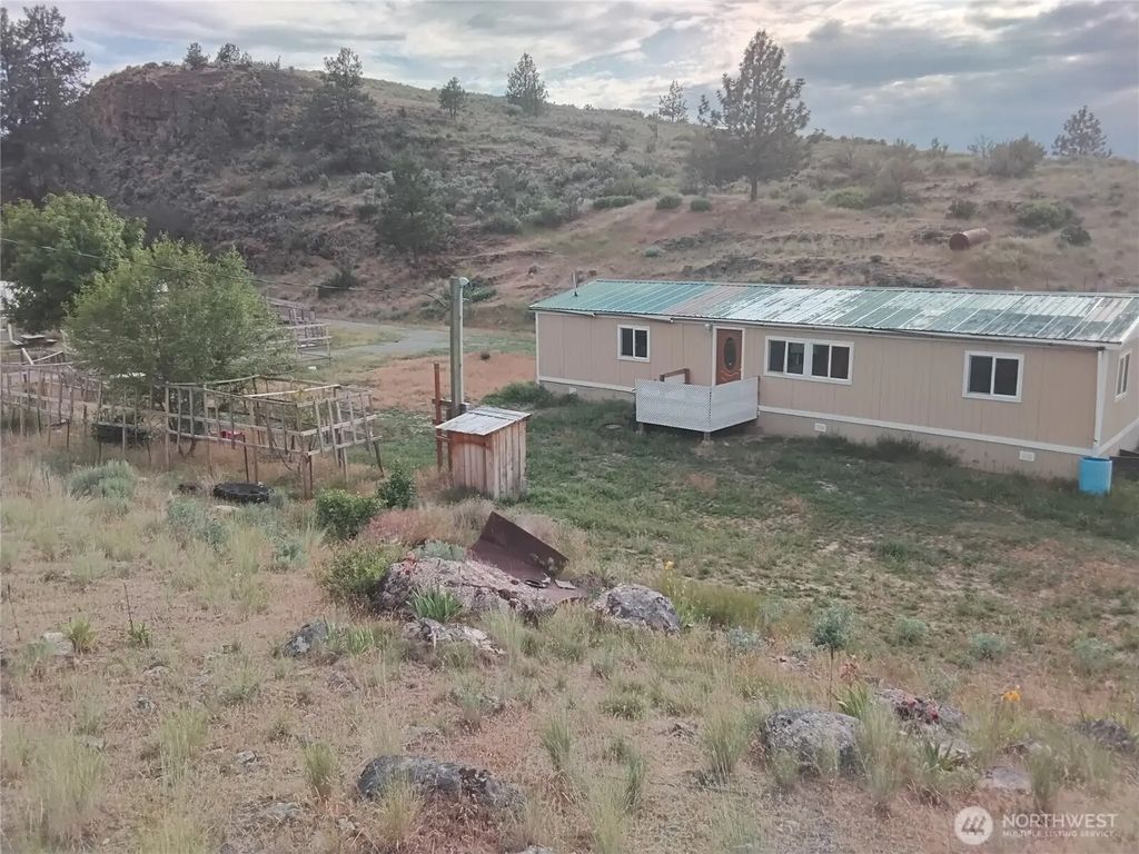 20 Round Up Road, Oroville