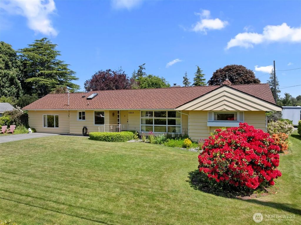 1213 Alaska Avenue, Anacortes