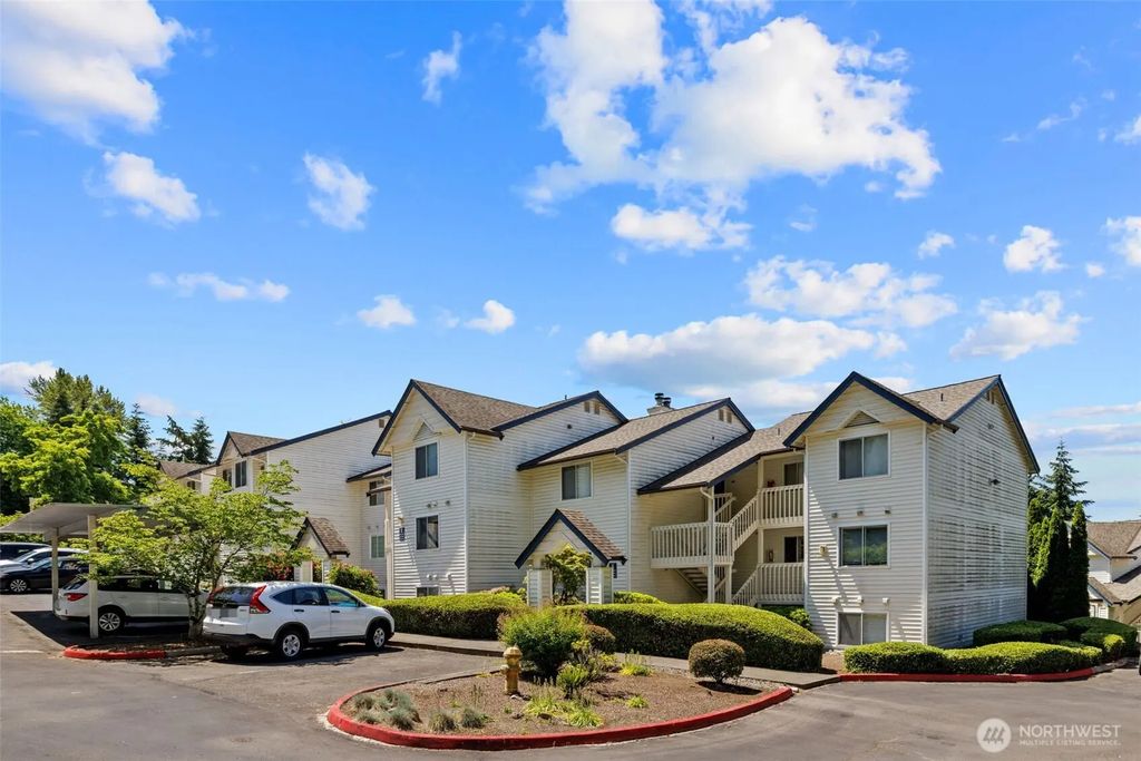 1900 Ne 48th Street E205, Renton
