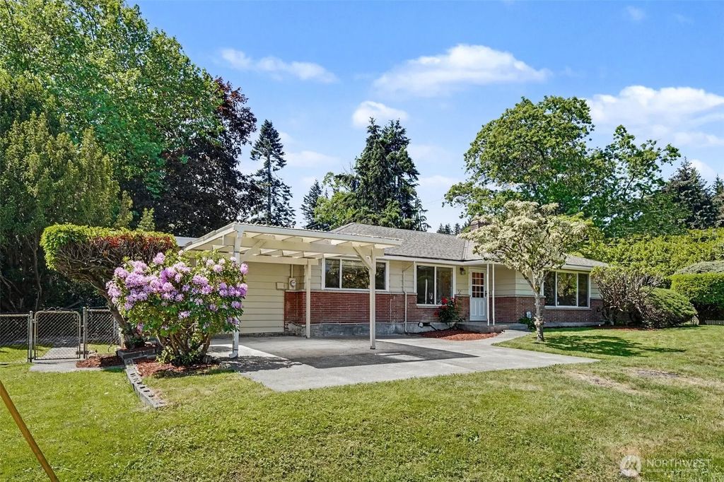 10749 30th Ave Ne, Seattle