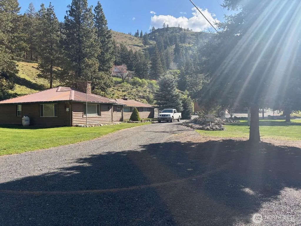 15551 State Route 410, Naches