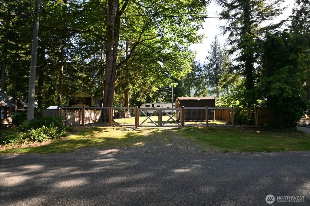 44725 Fir Road, Gold Bar