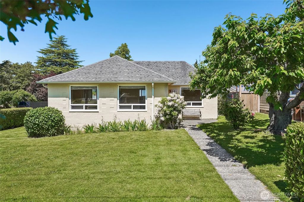4521 N 18th Street, Tacoma
