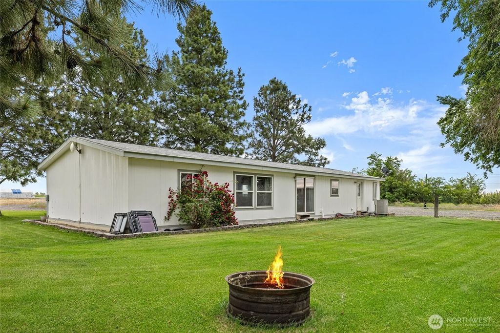 2510 Highway 281, Quincy
