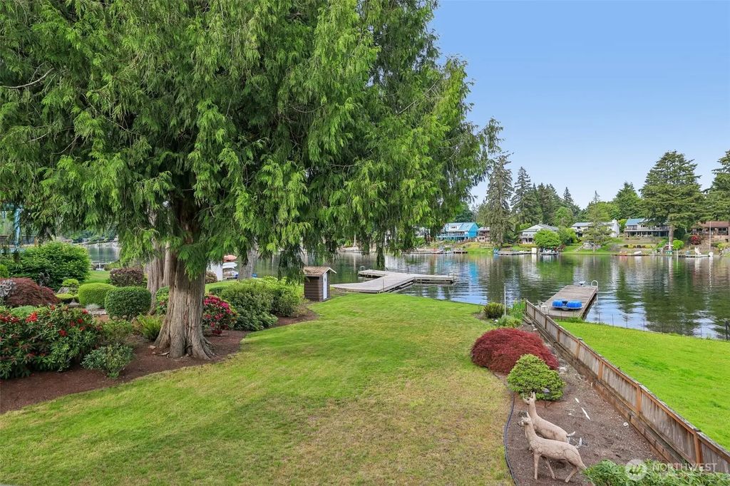 31430 W Lake Morton Drive Se, Kent