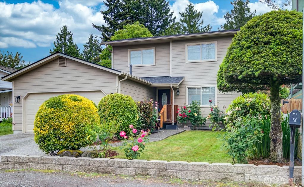 8630 44th Avenue S, Seattle