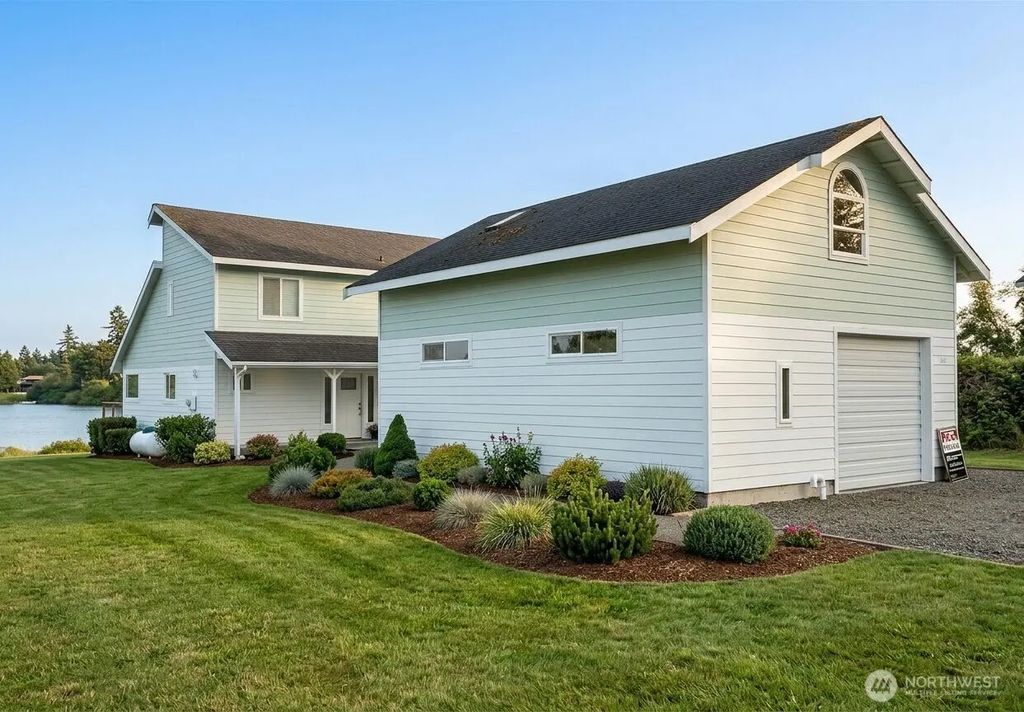 580 Mount Olympus Avenue Se, Ocean Shores