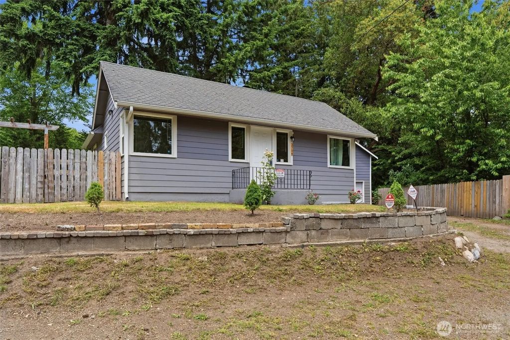 3706 W Arsenal, Bremerton