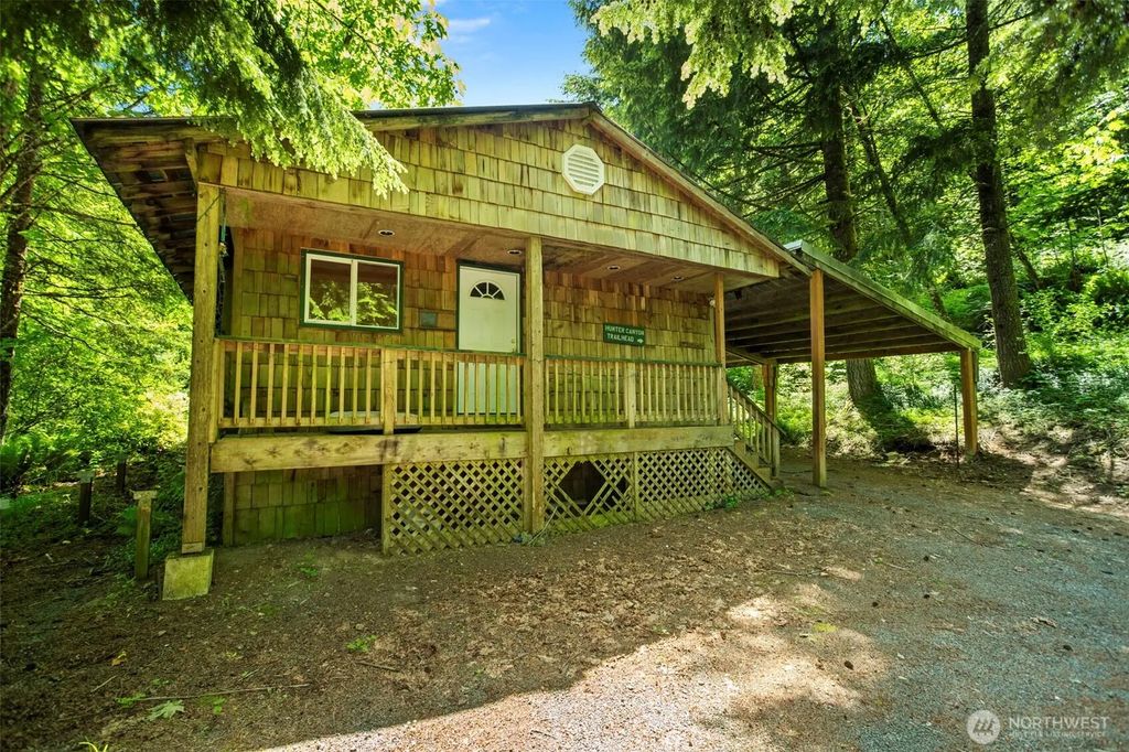 400 N Dubois Road, Ariel