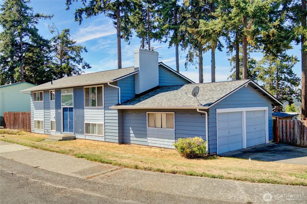 983 Ne O'leary Street, Oak Harbor