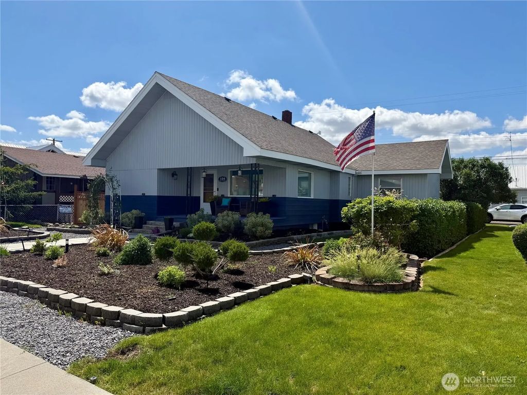 104 E 1st Avenue, Odessa