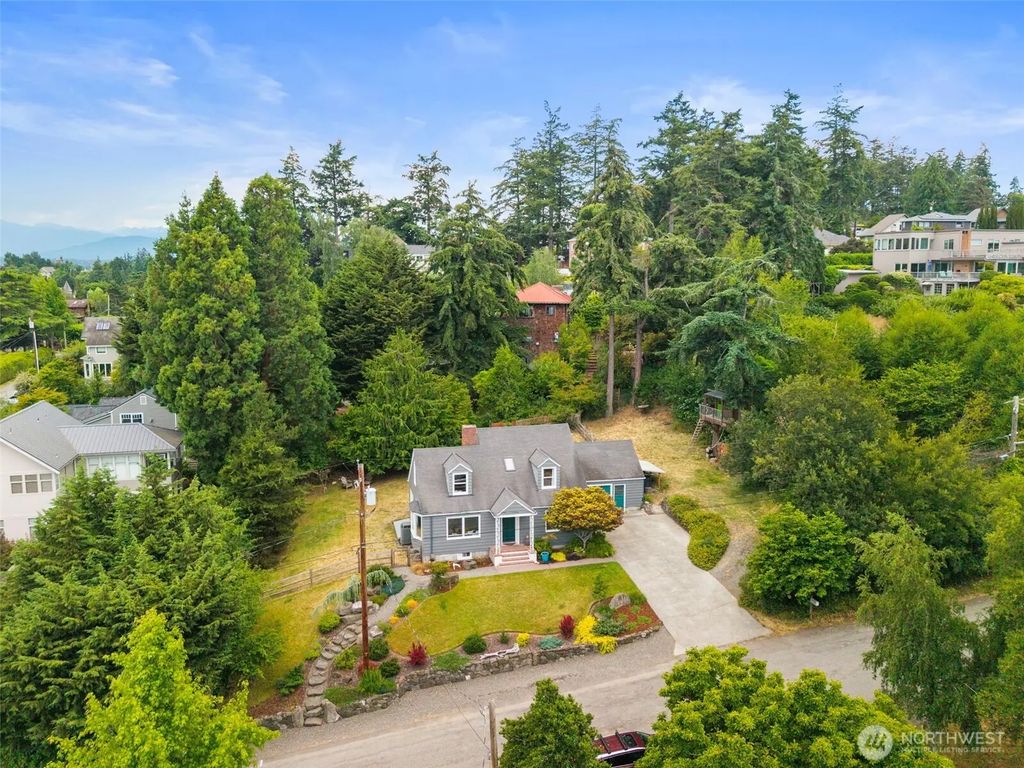 1231 Monroe Street, Port Townsend