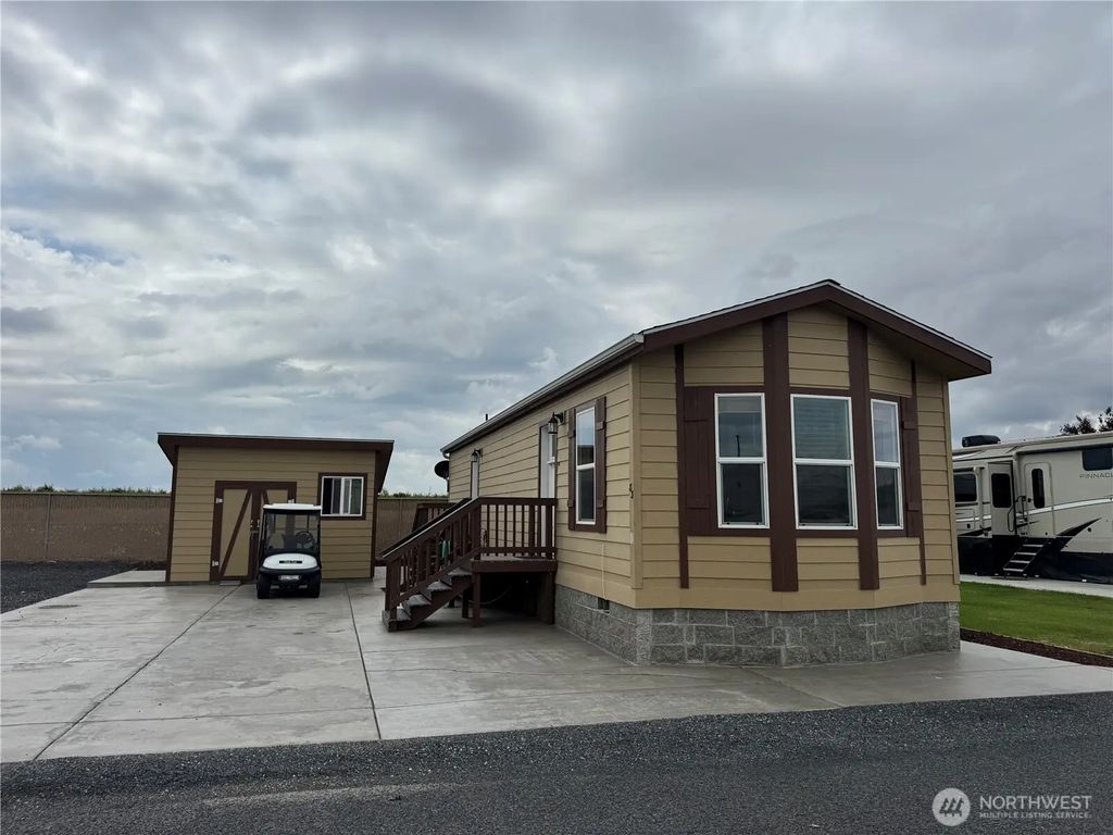 17693 Road 5 Nw 83, Quincy