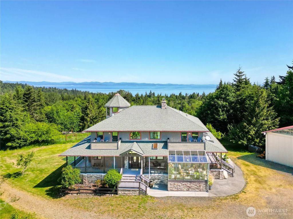 1743 Freshwater Bay Road, Port Angeles