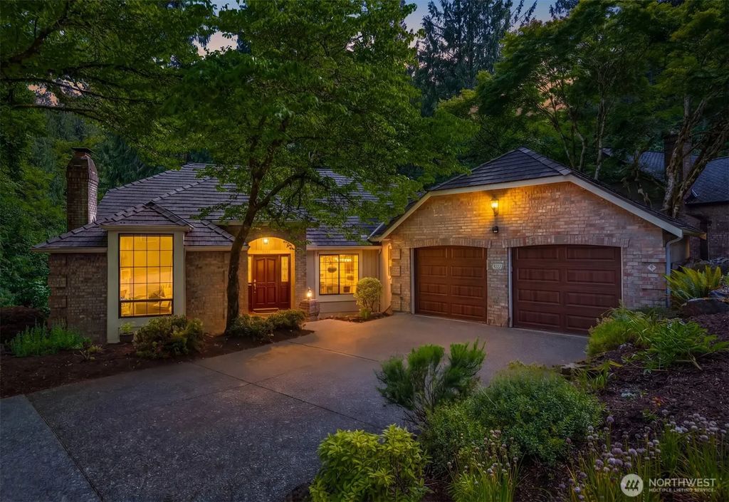 2815 Nw Pine Cone Drive, Issaquah