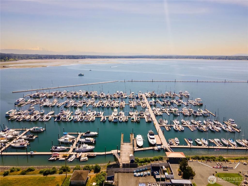 9540 Semiahmoo Parkway L7, Blaine